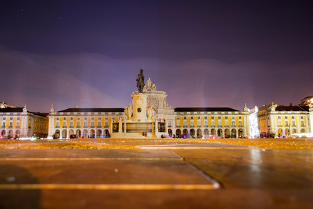 PraÃ§a do ComÃ©rcio, Lisboa at nightのeditorial素材