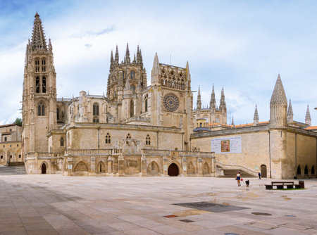 Burgos, Spain; 09/05/2020: Burgos cathedral after failing to go to phase one of the confinement de-escalation due to the Covid-19 pandemicのeditorial素材
