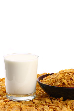 Milk and cornflakes.