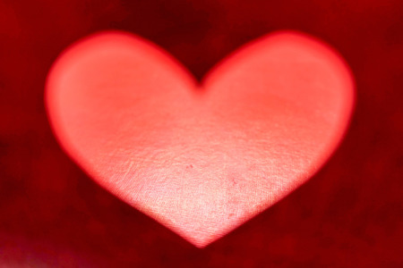 red paper heart - closeupの写真素材