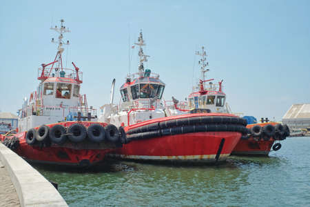Semarang, Indonesia, Sept 19, 2020. Towing boats to help large ships dock in Tanjung Emas Port area.のeditorial素材