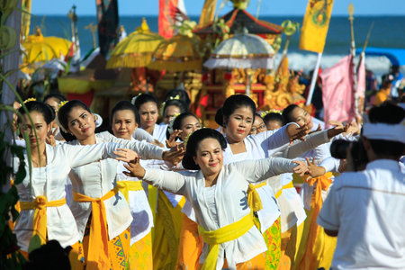 Parangkusumo, Yogyakarta, Indonesia, March 11, 2018. Hindus Rejang danced at the Melasti ceremony before Silent Day. Melasti is a procession of Hindu religious ceremony to purify hearts.のeditorial素材
