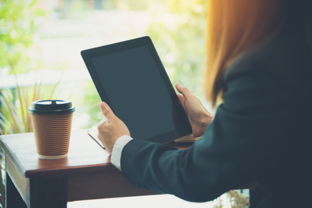 asian businesswoman using tablet computerの写真素材