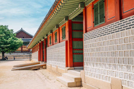 Deoksugung palace, Korean traditional architecture in Seoul, Koreaのeditorial素材