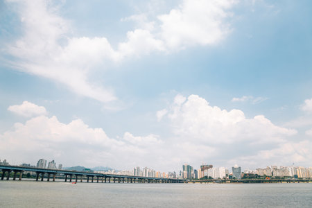 Mapo Bridge and modern buildings at Yeouido Hangang River Park in Seoul, Koreaのeditorial素材