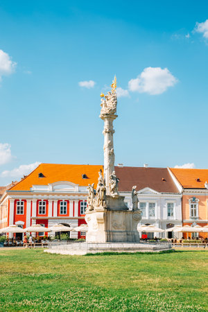 Holy Trinity Statue at Piata Unirii Union square in Timisoara, Romaniaのeditorial素材