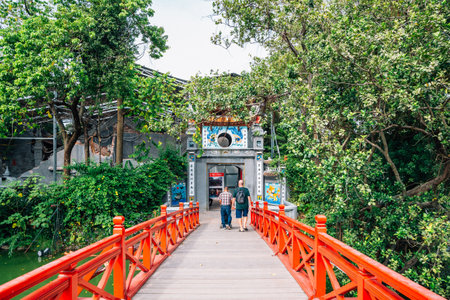Hanoi, Vietnam - October 12, 2018 : Den ngoc son temple and bridgeのeditorial素材