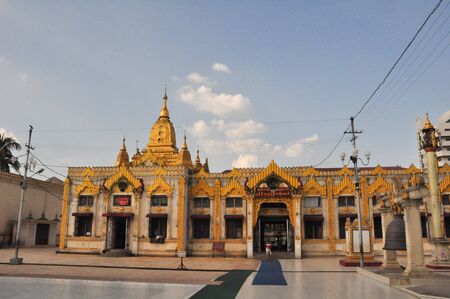 Yangon,Myanmar - 29 November 2015: Beautiful detail of Botataung Pagoda.Botataung Pagoda is a famous pagoda located in Yangon, Myanmar.のeditorial素材