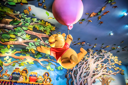 HONG KONG DISNEYLAND - MAY 2015: Many adventures of winnie the Poohのeditorial素材