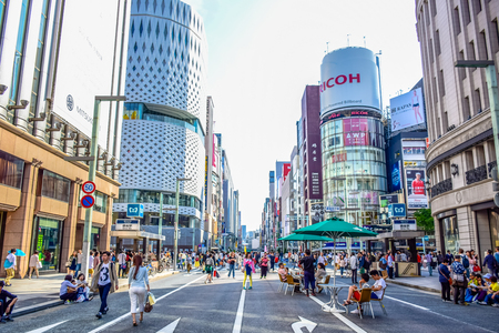 TOKYO, JAPAN: People spending their time visiting Ginza street, a very popular shopping area of Tokyo, during weekendのeditorial素材
