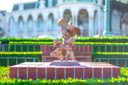 CHIBA, JAPAN: Chip and Dale character statue at Tokyo Disney Resort, Urayasu, Japanのeditorial素材