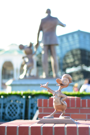 CHIBA, JAPAN: Donald Duck character statue at Tokyo Disney Resort, Urayasu, Japanのeditorial素材