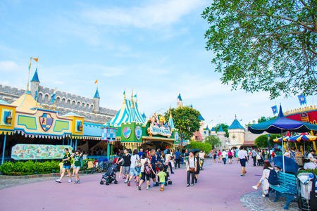 Tourists enjoying their time at Sleeping Beauty Castle, Hong Kong Disneylandのeditorial素材