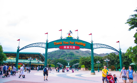 HONG KONG DISNEYLAND : Hong Kong Disneyland exit signageのeditorial素材