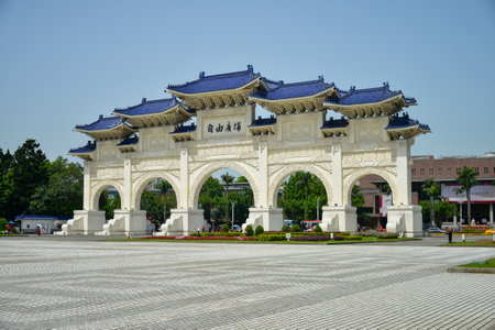 TAIPEI, TAIWAN, APRIL 16, 2023: The main gate of National Chiang Kai-shek Memorial Hall, Taipei, Taiwanのeditorial素材