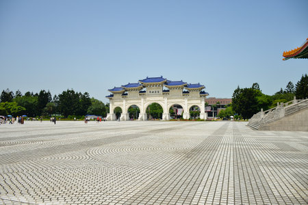 TAIPEI, TAIWAN, APRIL 16, 2023: The main gate of National Chiang Kai-shek Memorial Hall, Taipei, Taiwanのeditorial素材