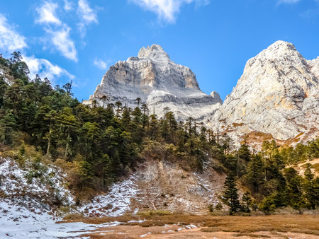 Summit Peak located in Balagezong Grand Canyon National Scenic Area of Diqing in Shangri-La County of Yunnan, Chinaの写真素材