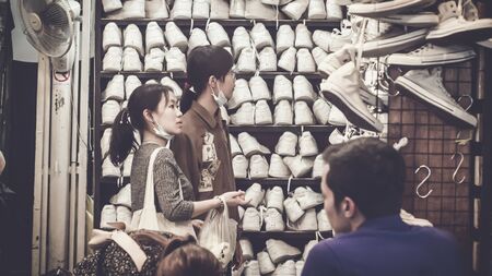 October  2019 Bangkok Thailand food vendor at Chatuchak weekend market in Bangkok, Thailand. It is the largest market in Thailand.  Tourists are shoppingのeditorial素材