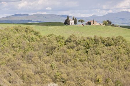 Chapel near San Quirico dÂ´Orcia, Tuscany, Italyの写真素材