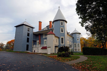 Montebello, Quebec: Parks Canada Manoir-Papineau National Historic Siteのeditorial素材