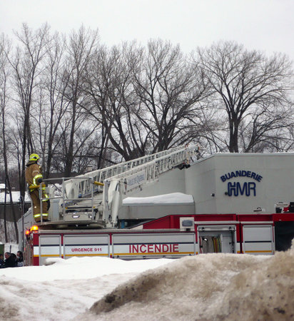 firefighters in action in Quebec in winter
