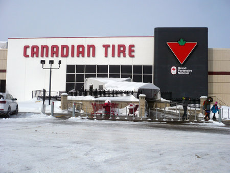 Canadian Tire Retail Store in Quebecのeditorial素材