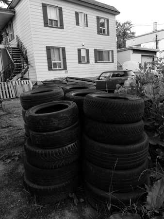 Management of used tiresの写真素材