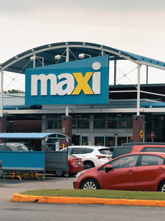 Facade of a Maxi supermarket in Quebec.