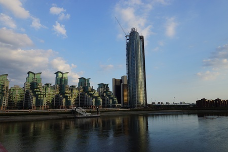 View of the Thames from Vauxhall Bridge towards the Battersea Power Station, Londonの写真素材