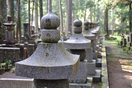 Okunoin Cemetery, Koya-San, Wakayama, Japanのeditorial素材