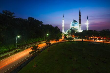 Sultan salahuddin abdul aziz shah mosque (The blue mosque), Kuala Lumpur Malaysiaの写真素材