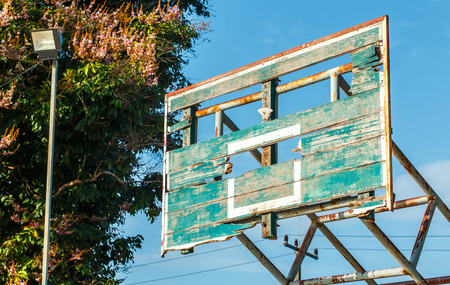 old outdoor basketball hoopの写真素材