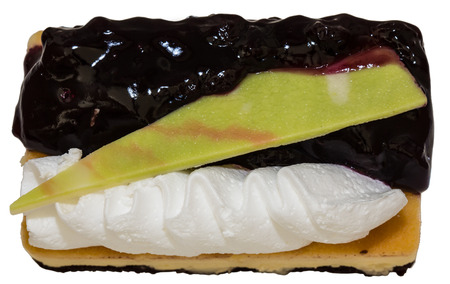 blueberry cheesecake isolated on white backgroundの写真素材