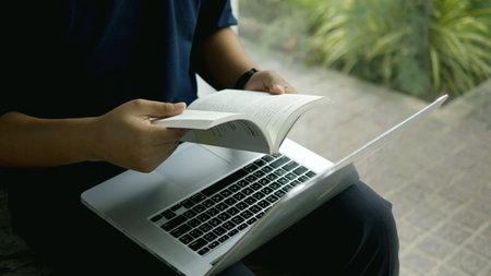 Reading and learning through writing, feeding the brain and relaxing with the simple life.の写真素材