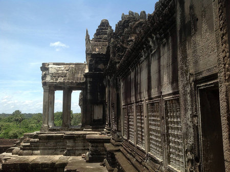 The ruins of Angkor Watの素材