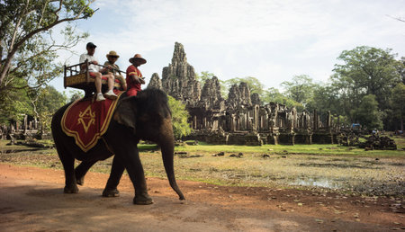 elephen In front of Ankor Thomのeditorial素材