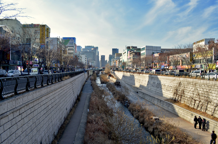 Seoul, South Korea, 12-20-2012: Cheonggyecheon Stream is a recreation space in downtown Seoul, South Korea.のeditorial素材