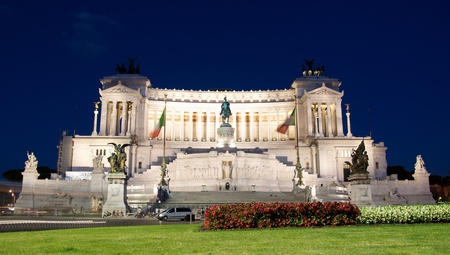 Piazza Venezia at night, Rome, Italy のeditorial素材
