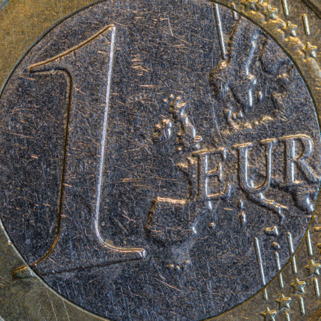 macro close up of an one euro coinの写真素材