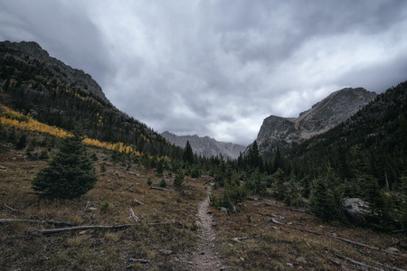 Idyllic fall landscape in the Indian Peaks Wilderness, Colorado, USAの写真素材