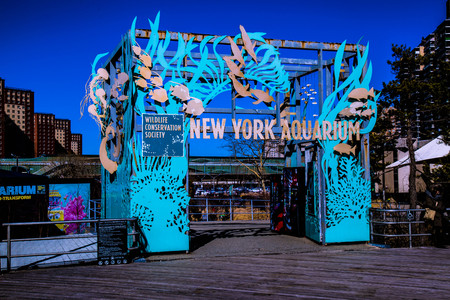 the Entrance to the New York Aquarium at Coney Islandのeditorial素材