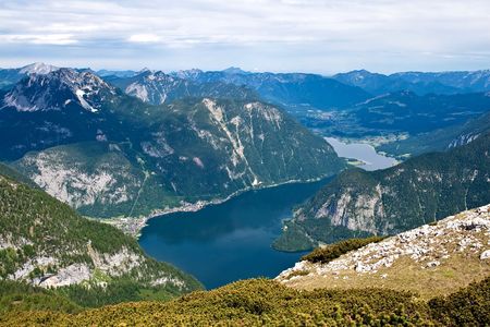 Hallstatter see (lake district) Austriaの写真素材