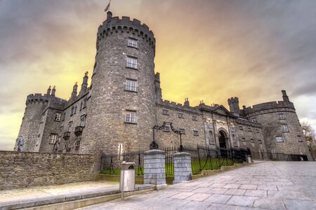 Kilkenny Castle at dusk, Co. Kilkenny, Irelandのeditorial素材