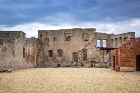 Ruins of the castle in Kazimierz Dolny at Vistula river, Polandのeditorial素材