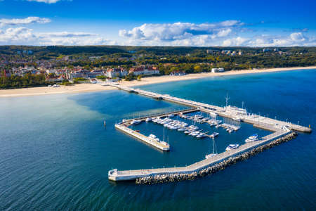 Aerial view of the Baltic sea coastline and wooden pier in Sopot, Polandのeditorial素材