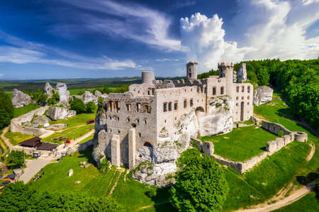 Ruins of beautiful Ogrodzieniec Castle in Polandの写真素材
