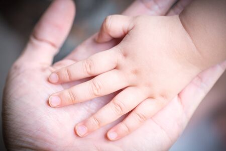 baby holding father\\\\\\\\\\\\\\\\の写真素材
