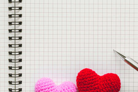 Abstract white paper line pattern with pencil add Heart Knitting. Blank notebook. picture for add text message or used background on website. Valentine wallpaper.の写真素材