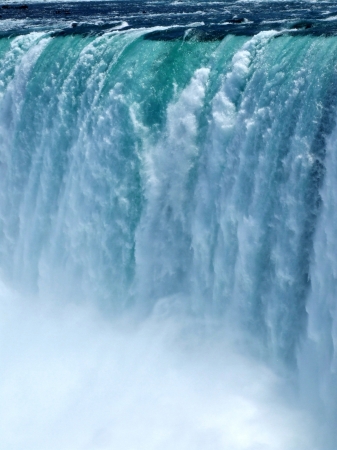 Close up of the waterfall at Niagara Fallsの写真素材