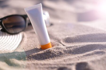 woman sunscreen beach summer sun protection.の写真素材